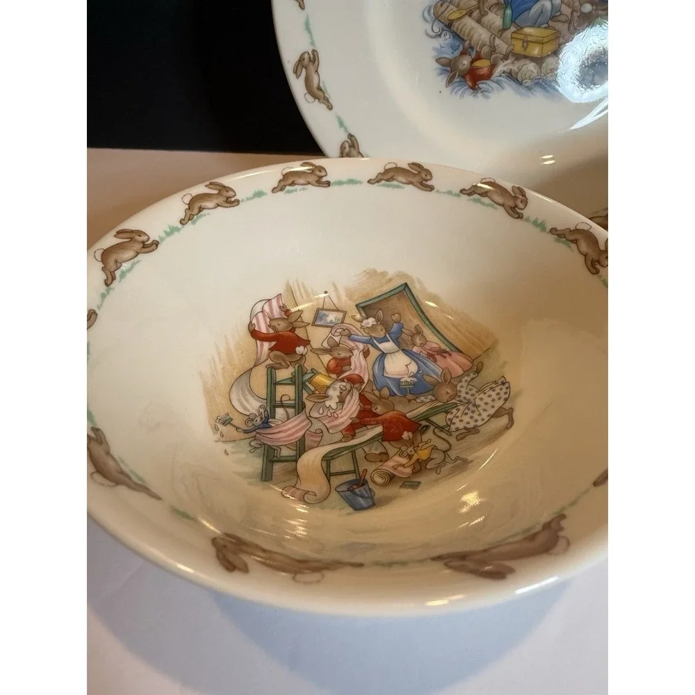 Royal Doulton Bunnykins 4-Piece Child Dinnerware Set Plate Bowl Cup Saucer